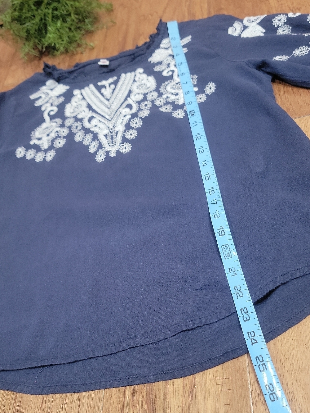 Mumianxiu Navy Blue Embroidered Peasant Top - Picture 9 of 12